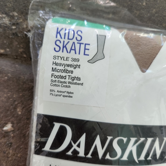 Ice Skating Danskin Dancewear Girls Heavyweight Footed Figure Skating Tights - Picture 4 of 5